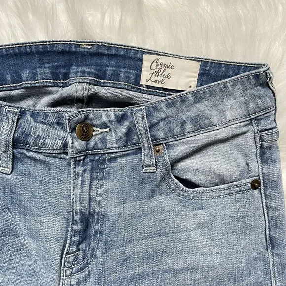 Cosmic Blue Love Cropped Denim Jeans Size 28 Blue Mid Rise Distressed Raw Hem - Picture 8 of 12